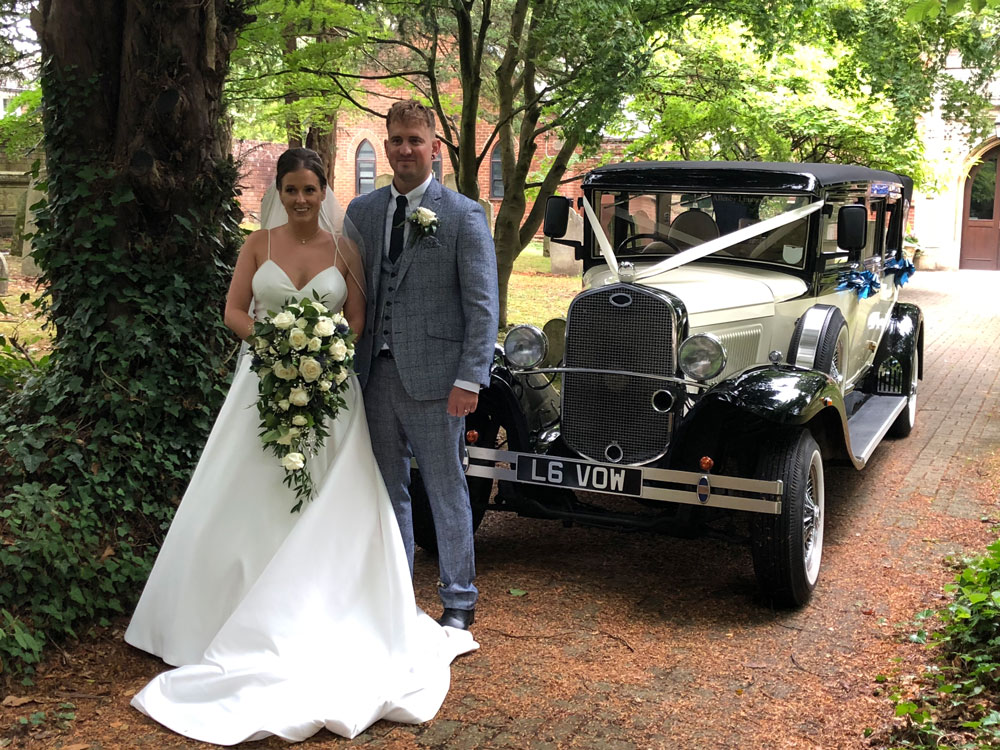 Vintage wedding cars in Southampton